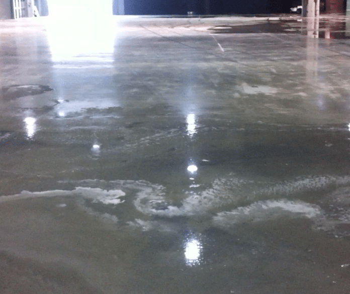 Chicago parking garage pressure washing company